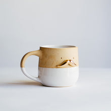 Load image into Gallery viewer, Mr Mo cup - White/Gold no.1  (seconds)