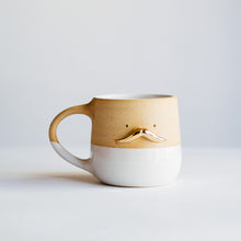 Load image into Gallery viewer, Mr Mo cup - White/Gold no.2  (seconds)