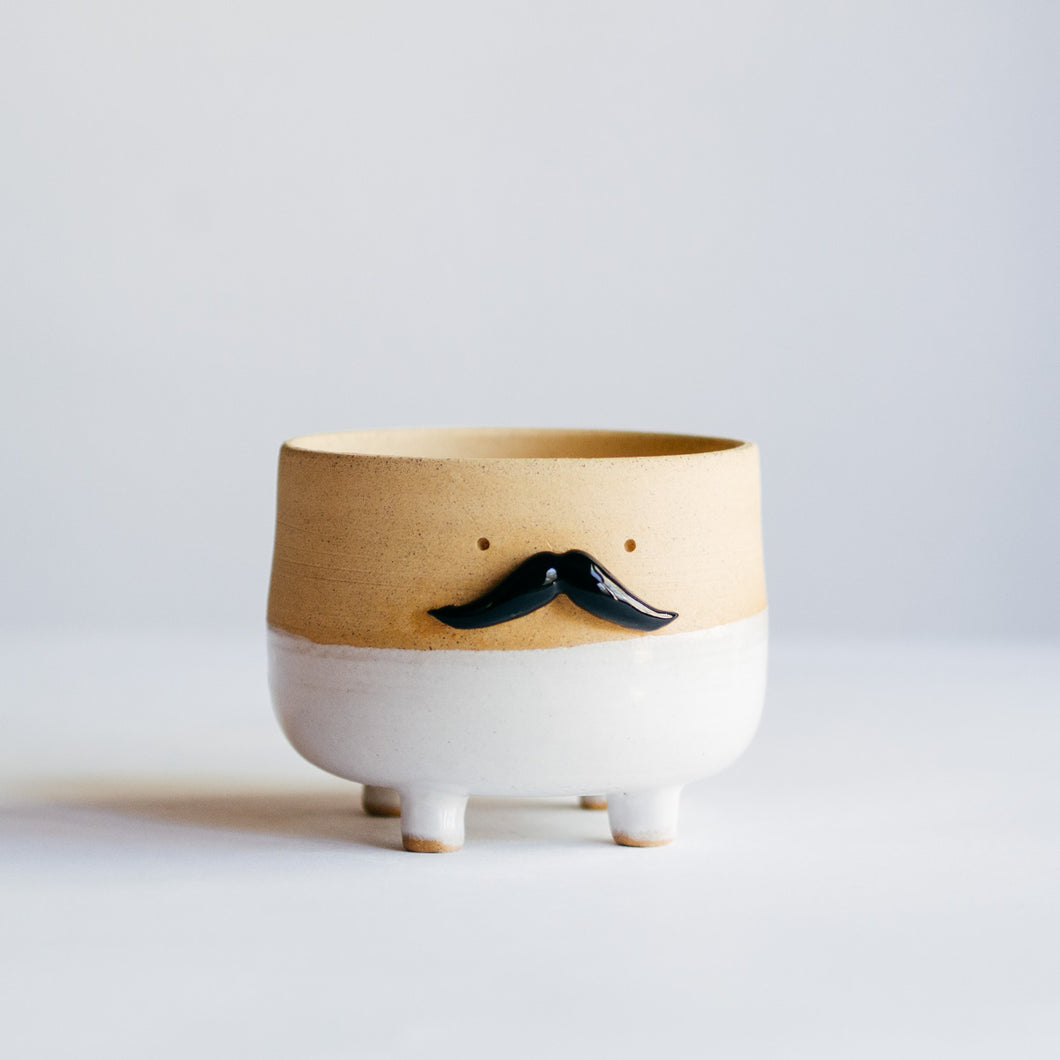 Mr Mo planter - WHITE